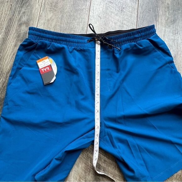 TYR Men’s Turquoise Blue Solid Swell Shorts Swim Trunks NWT Size XXL Modern Fit - Picture 9 of 10